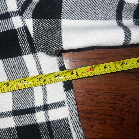 Love Tree Womens S Plaid Shirt Jacket Shacket Black White - Picture 5 of 6